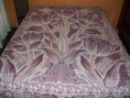 /products/colcha-doble-vista-tulipanes-guinda/